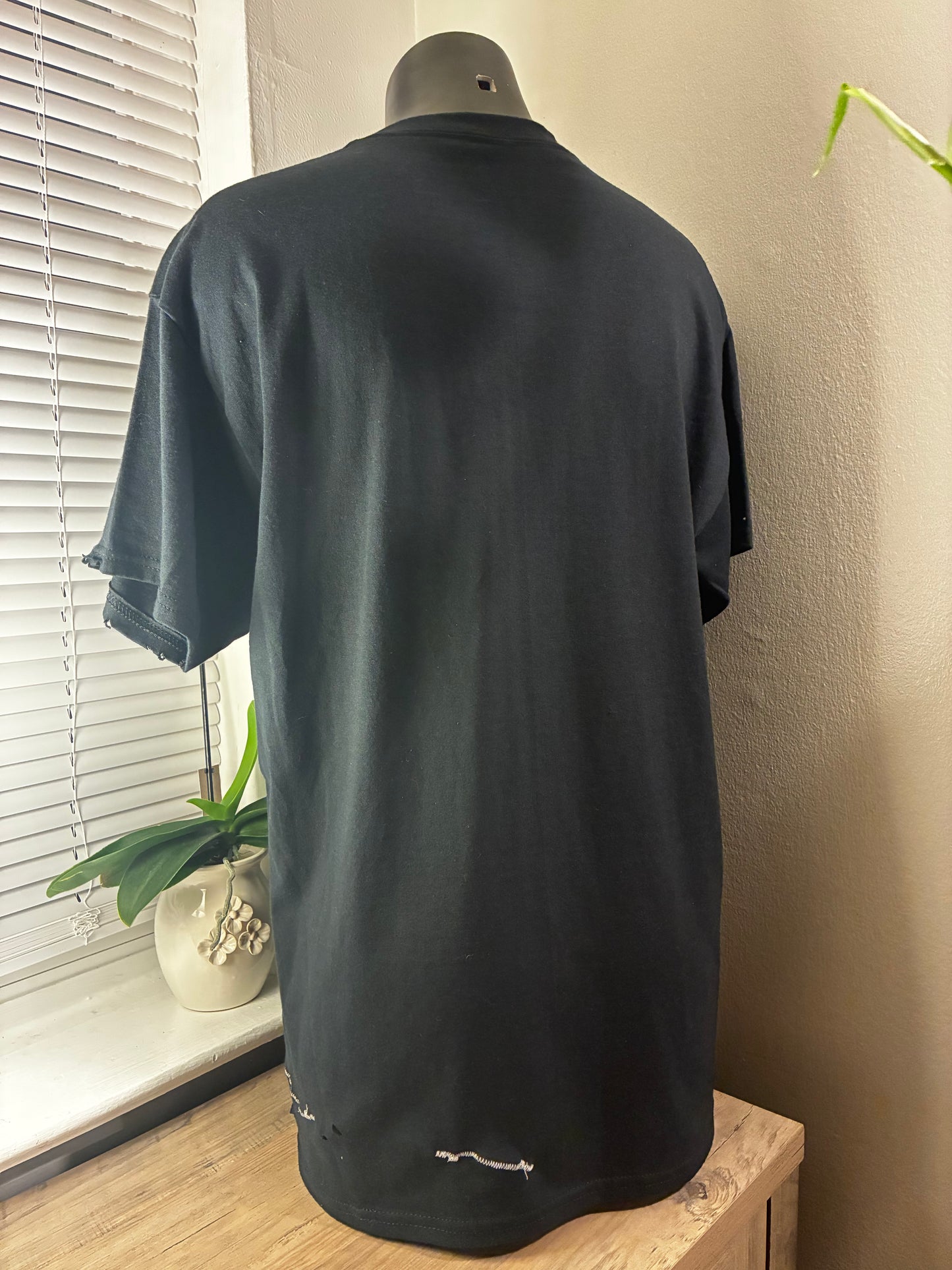 MOTH TEE (1of1)