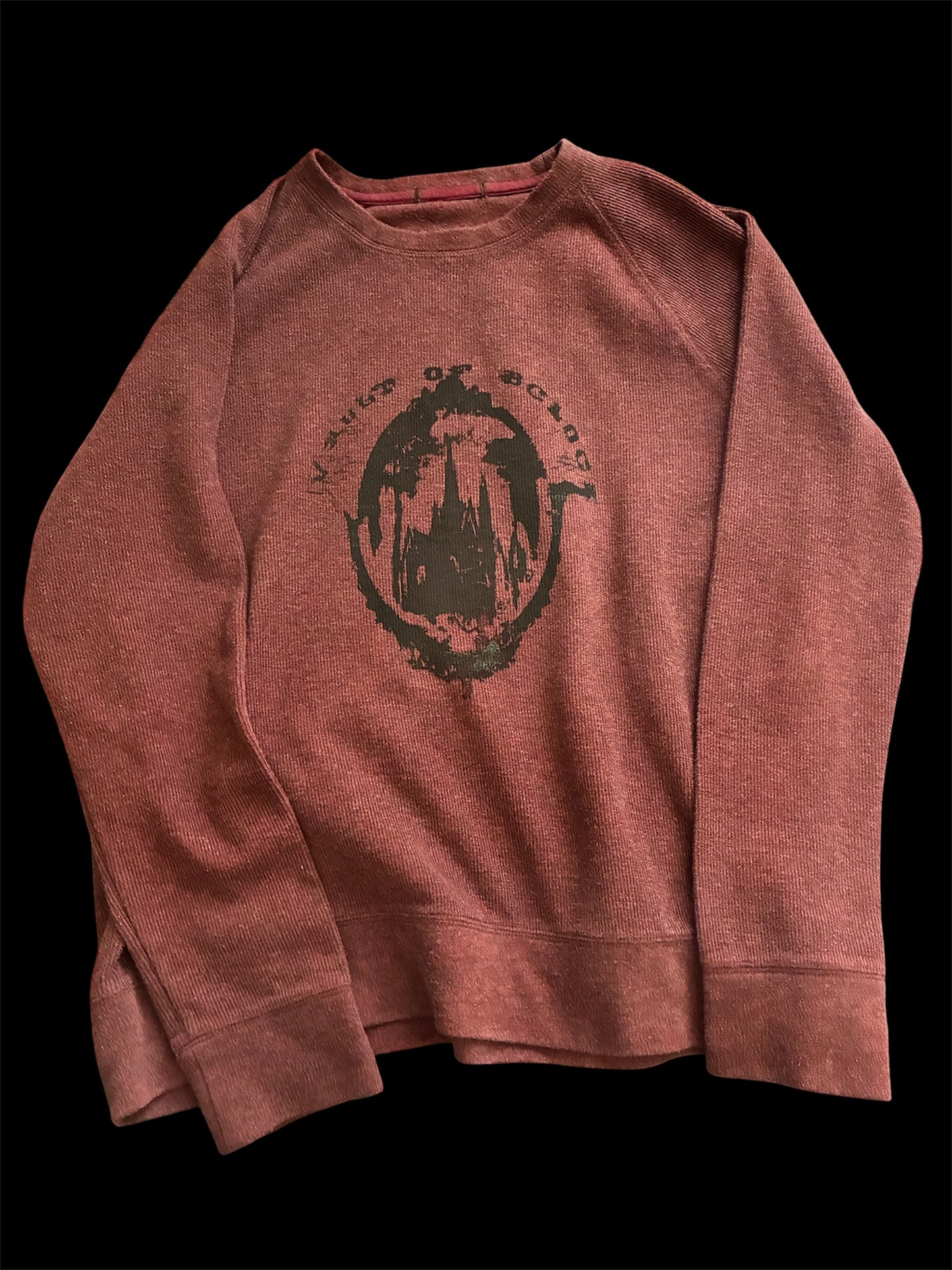 "RED CASTLE" RAGLAN CREWNECK (1of1)